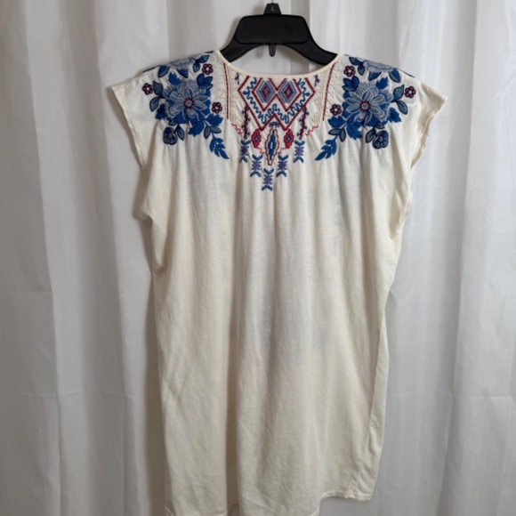 Johnny Was Cap Sleeve V-Neck Knit Top Blue Red Floral & Tribal Embroidery Size L - Picture 4 of 13